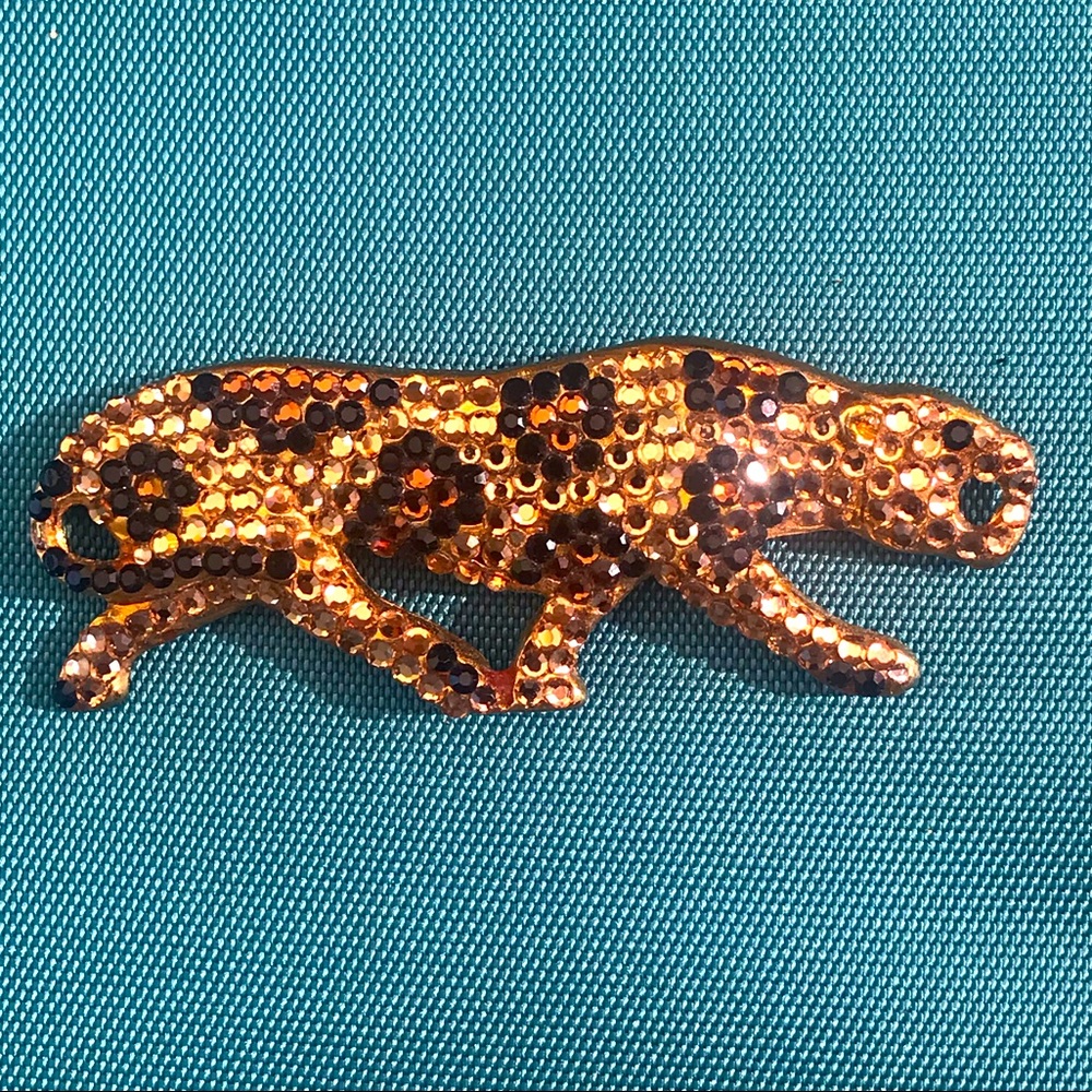Jaguar brooch